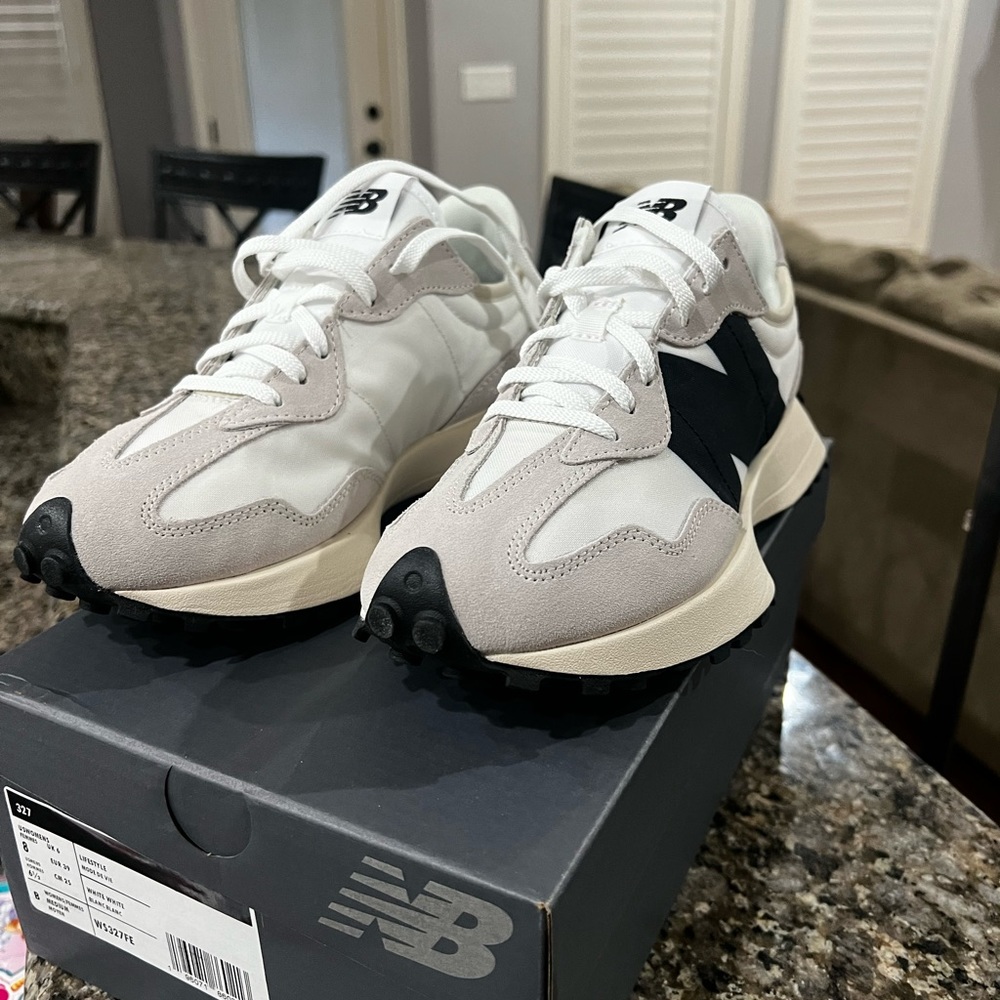 Ladies size 8 new balance. New in box never worn
